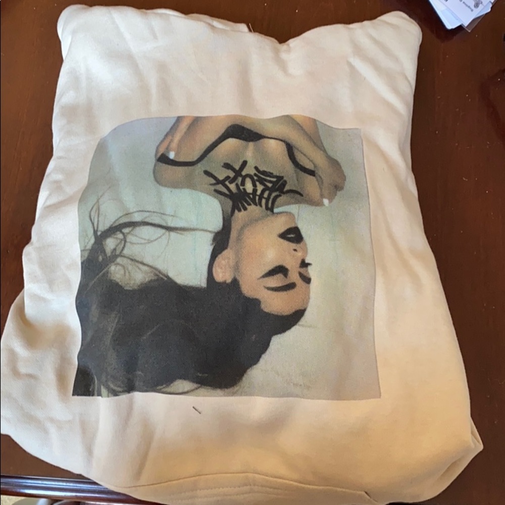 BWT Ariana grande hoodie